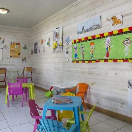 Mobil Prestige Avec Terrasse A - Api-1-52-159 * 鲁瓦扬