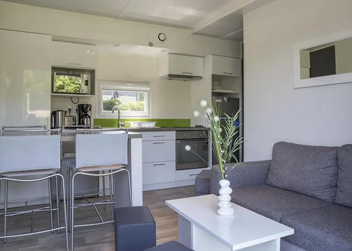 Mobil Prestige Avec Terrasse A - Api-1-52-159 营地 鲁瓦扬