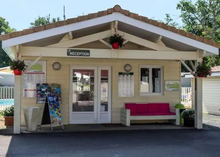 Mobil Prestige Avec Terrasse A - Api-1-52-159 营地 鲁瓦扬