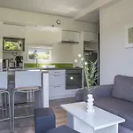 Mobil Prestige Avec Terrasse A - Api-1-52-159 Camping Royan