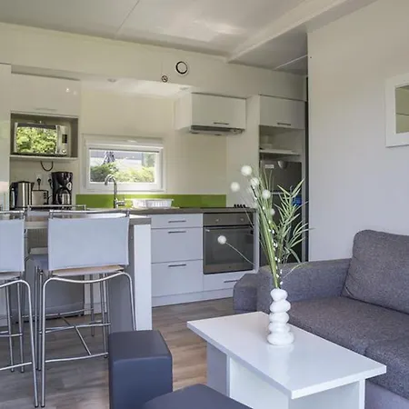 Mobil Prestige Avec Terrasse A - Api-1-52-159 Campsite Royan