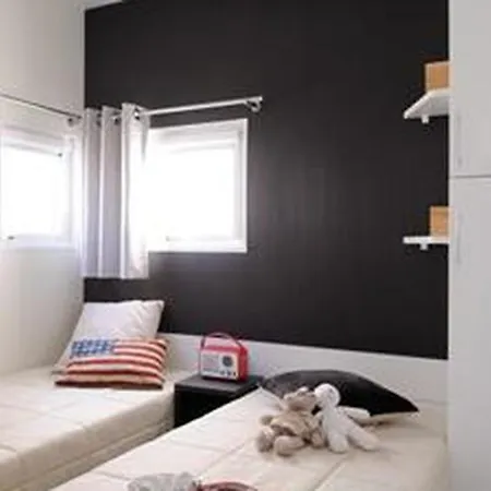 Mobil Prestige Avec Terrasse A - Api-1-52-159 Campsite